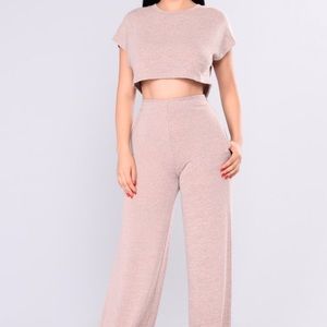 Netflix and Chill set from fashion nova